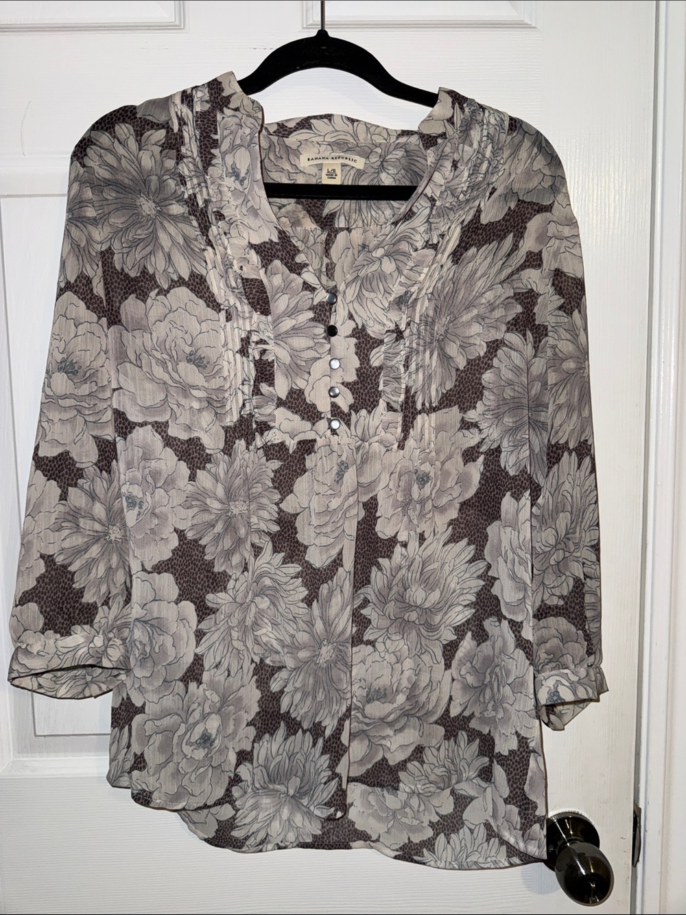 Banana Republic Brown and Cream Floral Button-Front Blouse